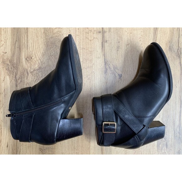 Vionic Women's Trinity Black Leather Ankle Boots Sz 9.5 Gold Buckle Straps Shors - Picture 10 of 16